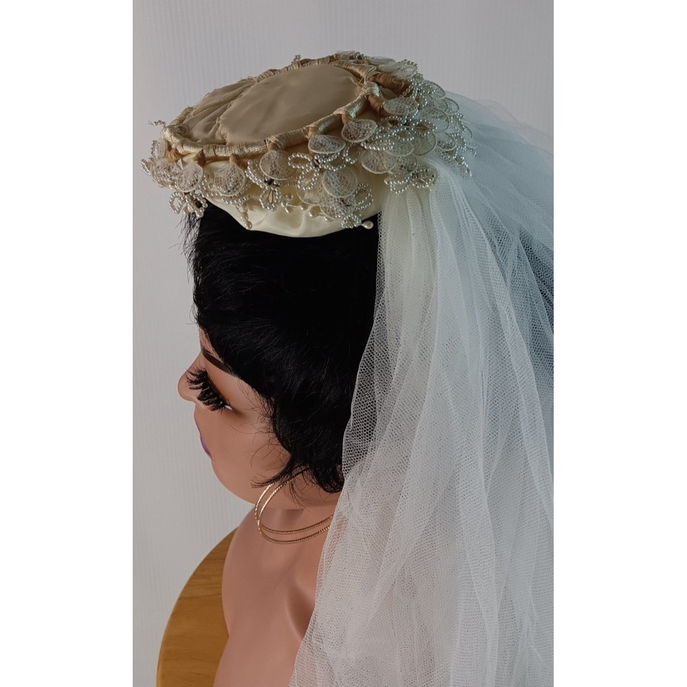 Vintage bridal wedding Tulle net beaded head piece layered long Veil 122.5" long - Picture 5 of 11